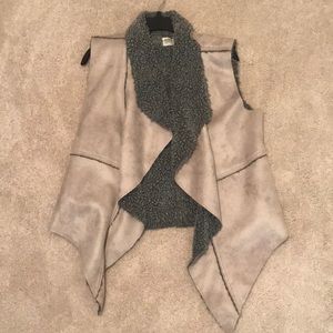 Dylan by True Grit suede and fur vest